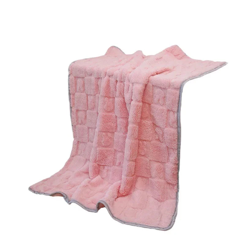 Soft Fluffy Pet Blanket Winter Warm Dog Blanket Cute Pet Bed Sheet Warm and Comfortable Cat and Dog Cushion Blanket Pet Supplies